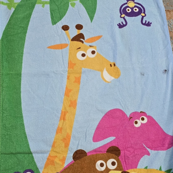 3 Colorful Animal Print Towel Bundle - Picture 3 of 9